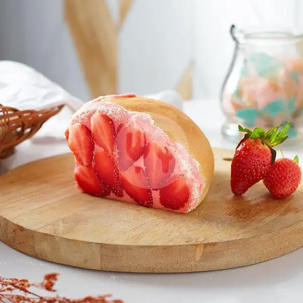 Snowy Strawberry Cheese (Soft Bread) | Yuzuki Tea & Bakery Majapahit - Cheese Tea, Fruit Tea, Bubble Milk Tea and Bread
