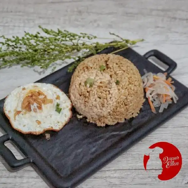 Nasi Goreng Telor | Nasi Goreng Sop & Pizza Dapur Ellen, Sudirman Street