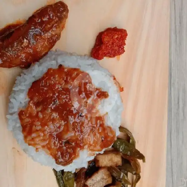 Paket Nasi Sarden | X Burger & Burjo Bro, Manahan