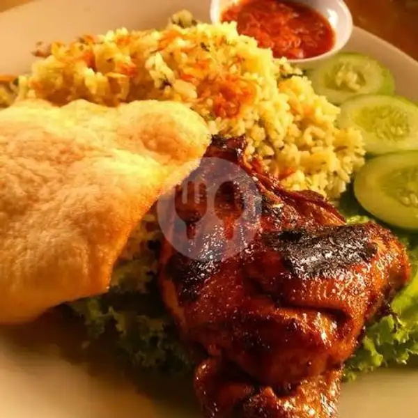Nasi Goreng Spesial + Ayam Bakar | Nasi Goreng Mang Endin, Lembang