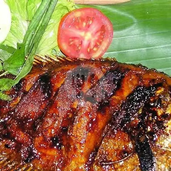 Paket Lestari 6 | Lalapan dan Seafood Lestari, Padangsambian Klod
