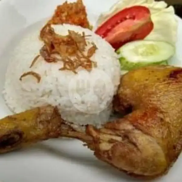 Nasi Ayam Goreng | Kerupuk Ikan Tengiri Bu Zulaiha, Manukan Peni