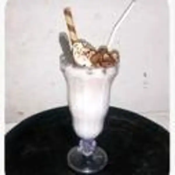 Vanilla Milkshake | Foodpedia Sentul Bell's Place, Babakan Madang