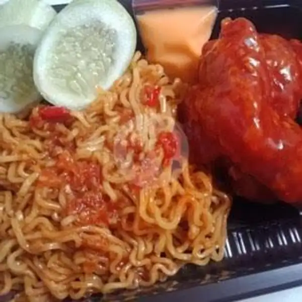MIE GR AYAM RICIS ( L ) | Dapur Myesha, Pok Pok Chicken & Hot Lava Sauce