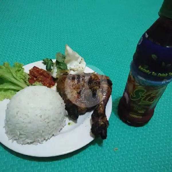 Paket Komplit Ayam Bakar | Warung Shakaro, Kramat Jati