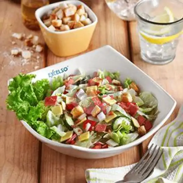B & C Salad | Excelso Coffee, Paragon