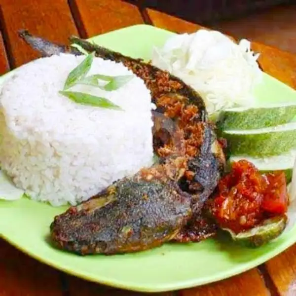 Paket Hemat Lele Goreng | Ayam Penyet Sambel Hot Melotot