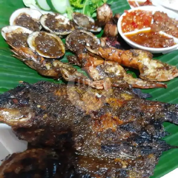 Paket Komplit | Ikan Bakar Khas Jimbaran & Nasi Tempong Khas Banyuwangi