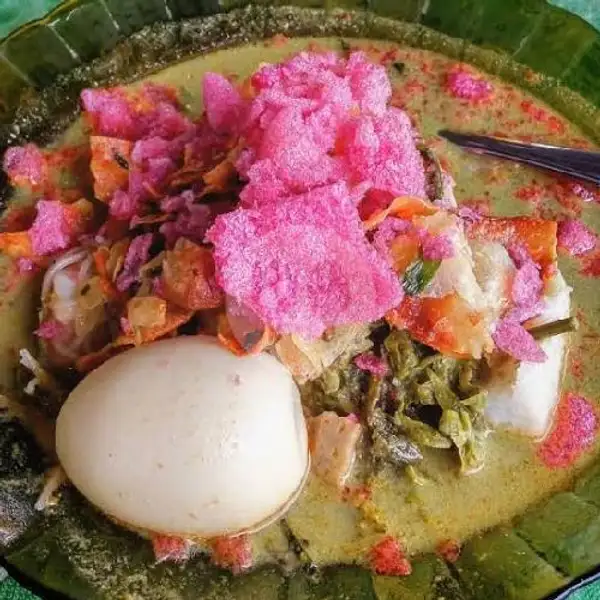 Ketupat Gulai Pakis / Nangka + Telur | Kedai Sarapan Buk Mar, Marpoyan Damai