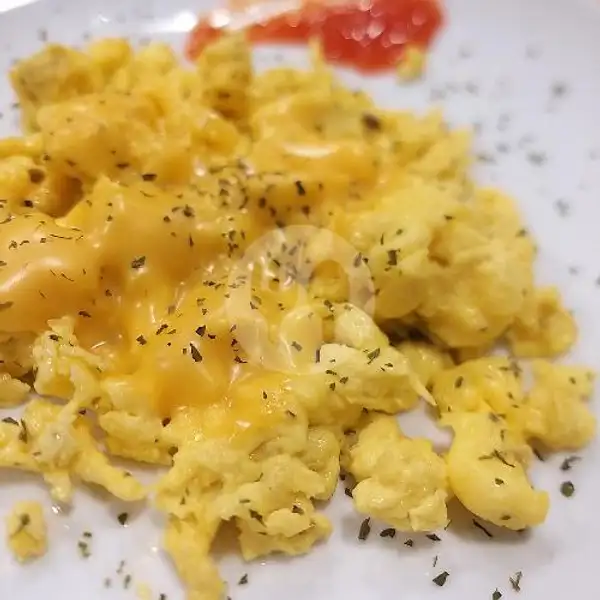 Scramble Eggs Melt Cheese | Salad Chop