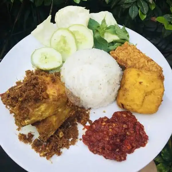 PAKOM-A Nasi Ayam Dada Tahu Tempe Sambal Mede Pedas | Oseng Mercon Brow, Cengkareng