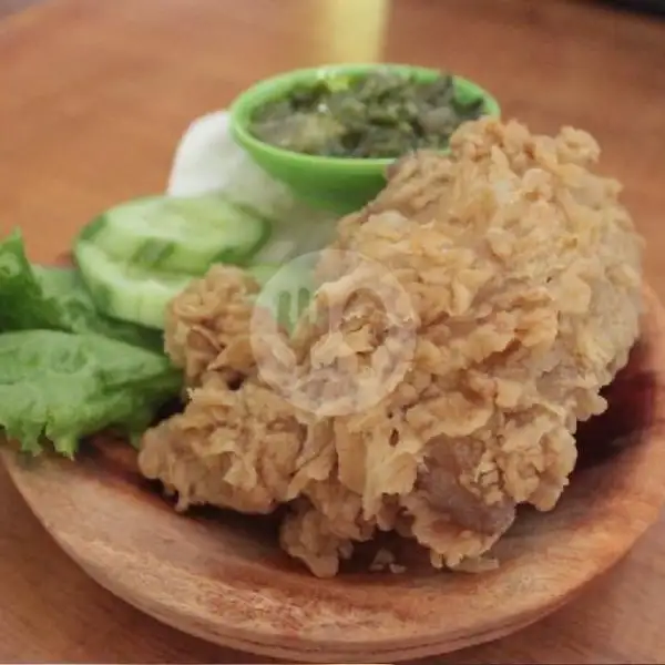 Ayam Sambal Pecak | Hot Chicken Dinner, Pekanbaru