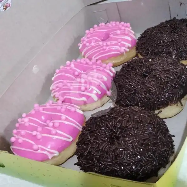 Donat Isi 6 (Random 1) | Jelita's Donut & Cake, Kembangan