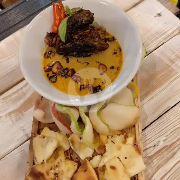 Ayam Kari Kuah Santan Pedas With Roti | Gabriel Bistro