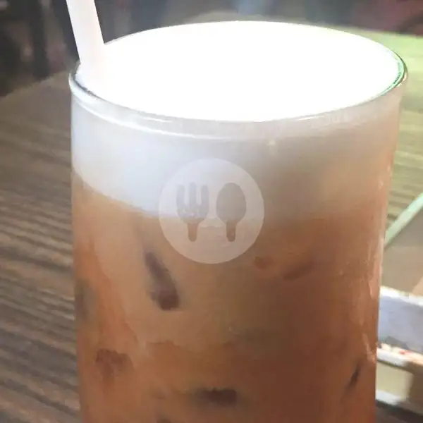 Thai Tea Latte | Cafeteria99, Pasar Segar