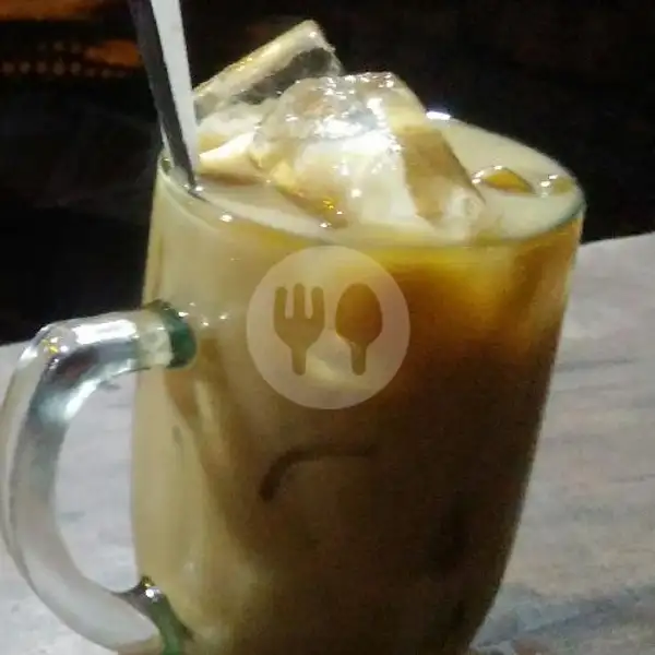 Caffino Kopi Latte Moca Es / Panas | Angkringan Lincak Solo, Ir Juanda