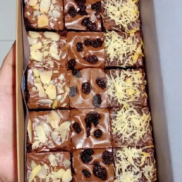 Brownies Skat Mini Coffee Isi 15 | Rumah Brownies My Fas, Buahbatu