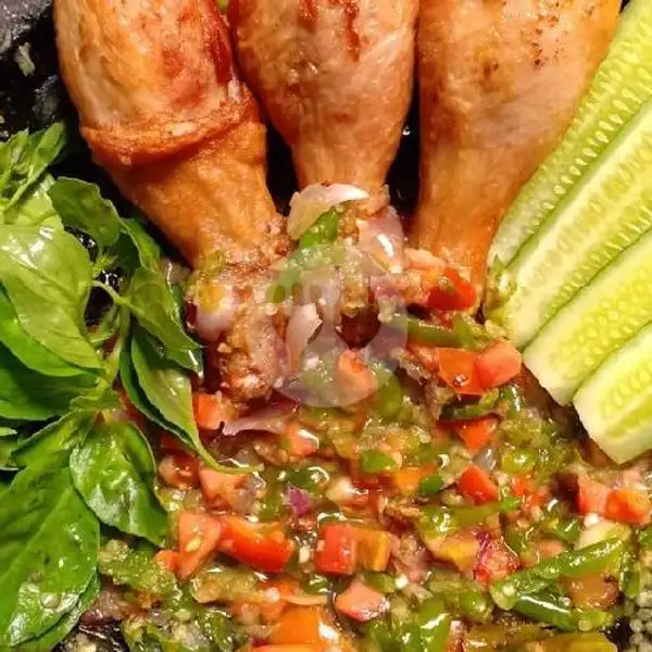 Paket Ayam Goreng Sambal Pecak | Warung Kank Supri, Denpasar