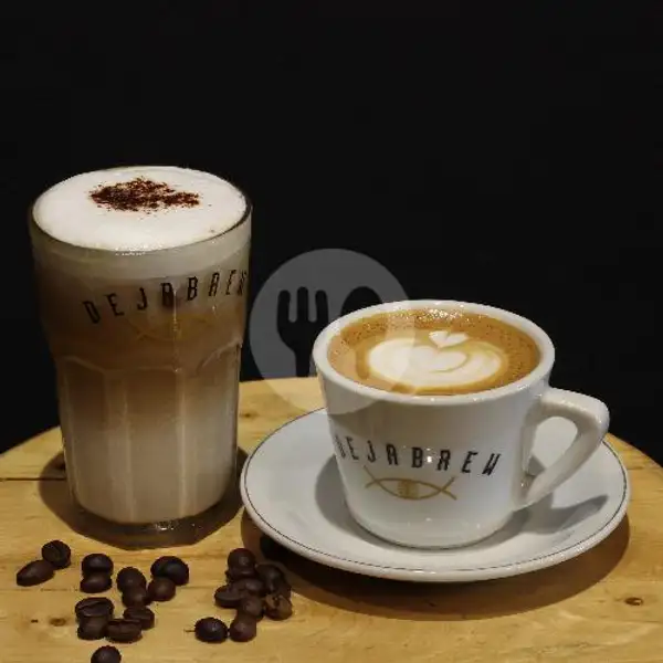 Hot Cappuccino | Deja Brew, Margonda Raya