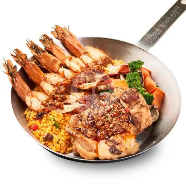 Grilled Chicken x Grilled Prawns in Peri-Peri Sauce | Fish & Co., Grand Indonesia