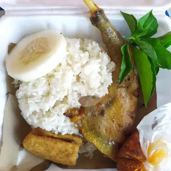 Lalapan Ayam Kampung+ Nasi | Rumah Makan Ci Agu, Bengawan Solo