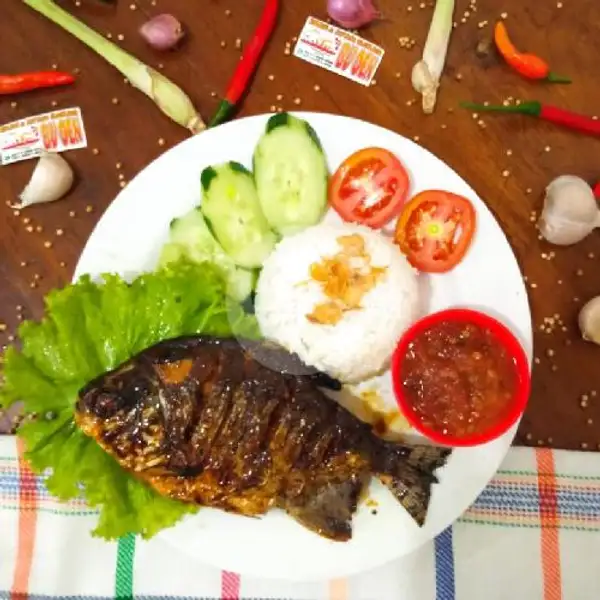 Paket Nasi Ikan Bawal Bakar | Pondok Ikan Bakar Bu Oen, Purwokerto Timur