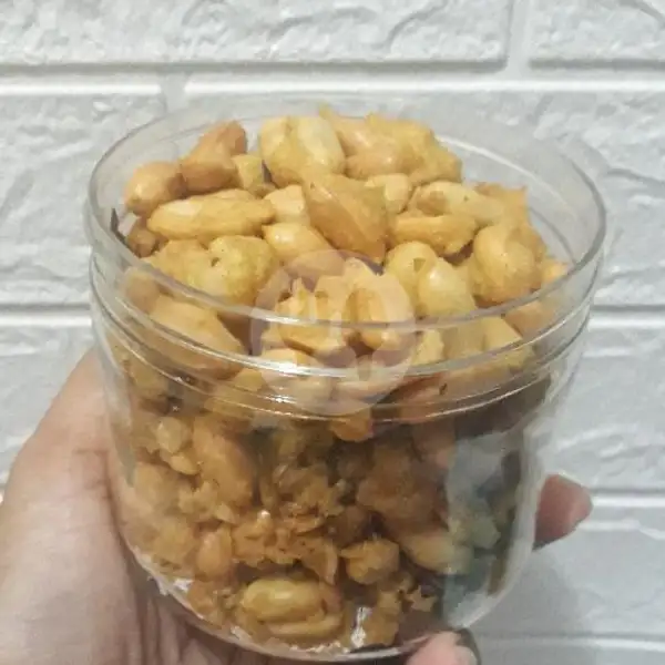 Kacang Thailand Crispy | Ochie Snack, Kebon Jeruk