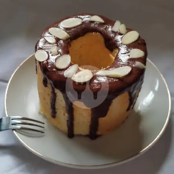 Hazelnut Almond Chiffon Cake | Cumi dan Ikan Bakar Rezekimah Timana Weh, Cigadung