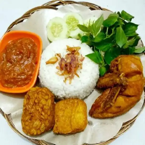 Paket Ayam Penyet+Nasi+Jus Jambu MerahBtl | Es Segeeer Juliee, Perumahan Permata Laguna