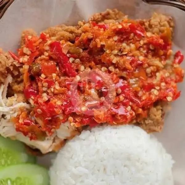 Ayam Geprek Super Jumbo + Nasi | Warung Rizqy, Bangil