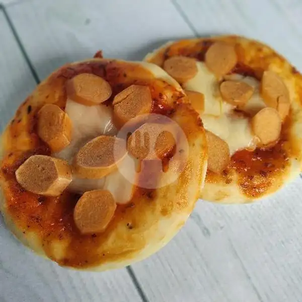 1 Pizza Mini | LYN_AYAM GEPREK & FRUIT SALAD, SUKABUMI