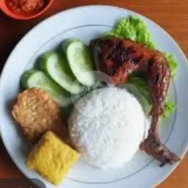 Ayam Bakar Manis + Nasi | Penyetan Rudal Mbak Yayuk, Sepat Lidah Kulon