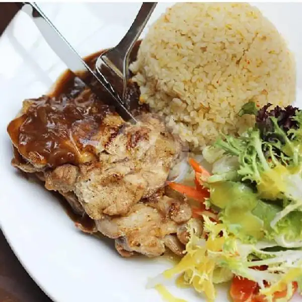 Grilled Chicken | Carnivor Steak & Grill, Surabaya