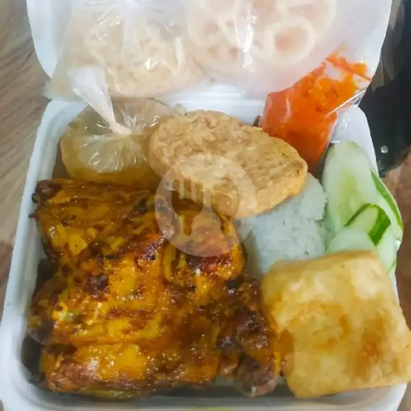 Nasi Ayam Bakar Kremes Superr Besarr Free Es Teh Manis Ori | Ayam Kremes Dan Lele Kremes Khansa, Sekip Jaya