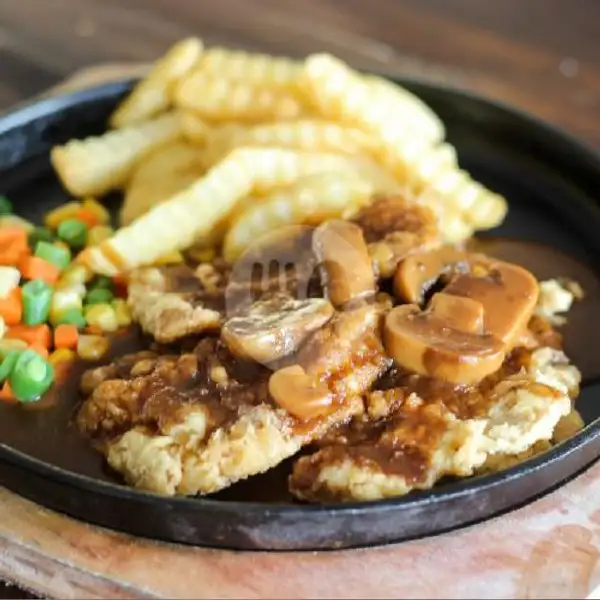 Chicken Steak Mushroom Sauce | Bunakencafe.id, Kompleks Ruko Palm Spring