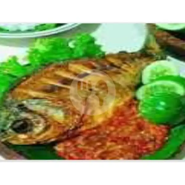 Ikan Kuwe Goreng Sambal Merah | Warkop Ayam Gepeng, Cimanggis