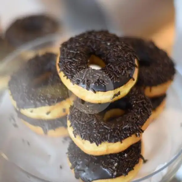 Donut Chocolate | Helo Cafe by Bapak Bakery, Sudirman