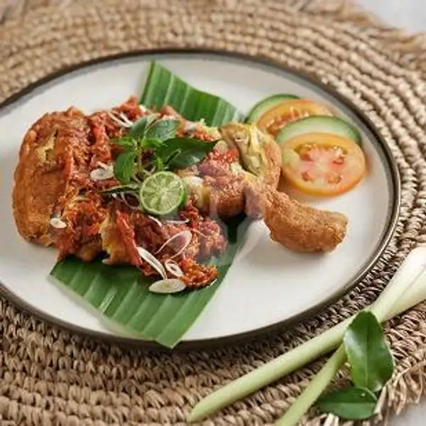 Ayam Gebug Sere Limo | Warung Bendega, Denpasar