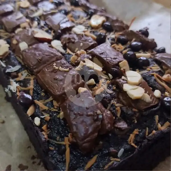 Brownies Bakar Tama Special Full Silverqueen | Brownies Bakar Tama, Melong Raya