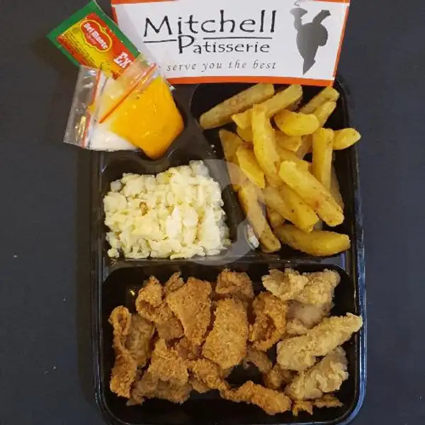 Chicken Skin+Chicken Fillet+French Fries+Scramble egg+Free topping (NEW!!) | Mitchell Patisserie, Roxy