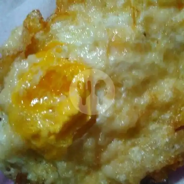 Telur ceplok +sambal | Ayam Bakar dan Goreng Moms Hanan, Manggala