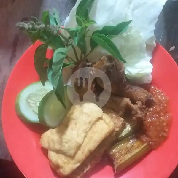 Kepala Ayam + Tahu Tempe | Nasi Goreng & Ayam Goreng Tunggal, Madyopuro