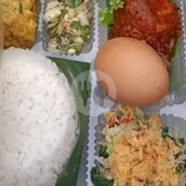 Nasi Urap Kotak | Martabak Jadul Minyak Gajeh Bu Indah, Sukun