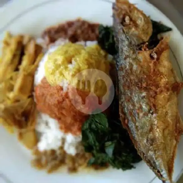 Nasi + Ikan Kembung Goreng Serundeng | RM PADANG BUNGO LADO