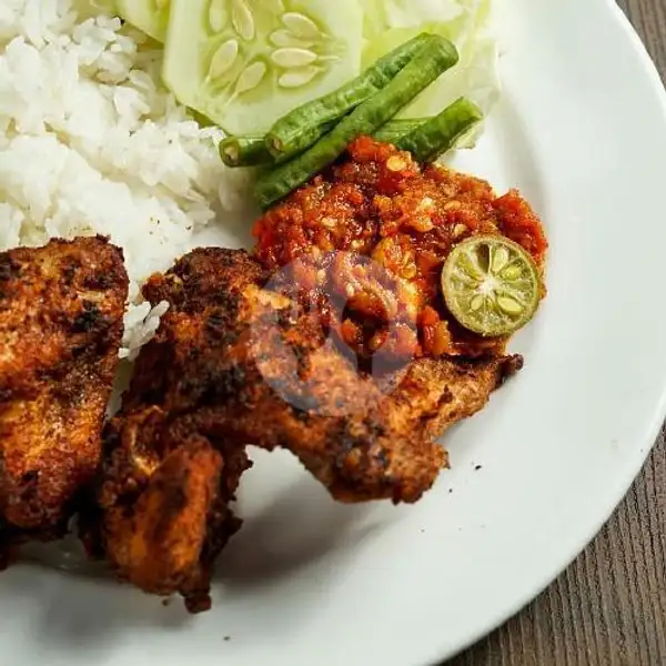 Pamix + + | Ayam Spicy Mang Brewok, Taman