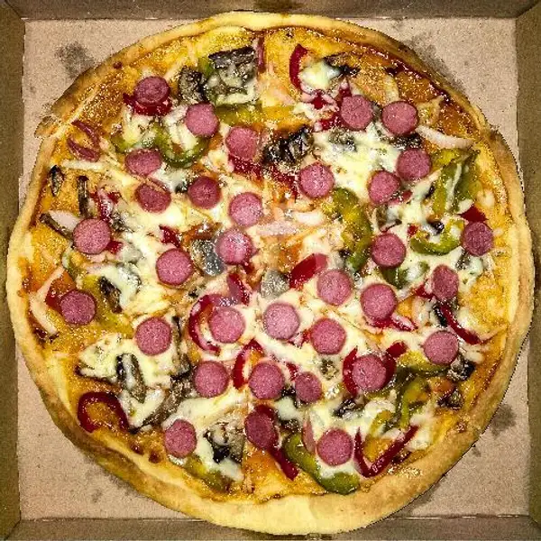 Beef Sausages Pizza | Umah Pizza, Waturenggong