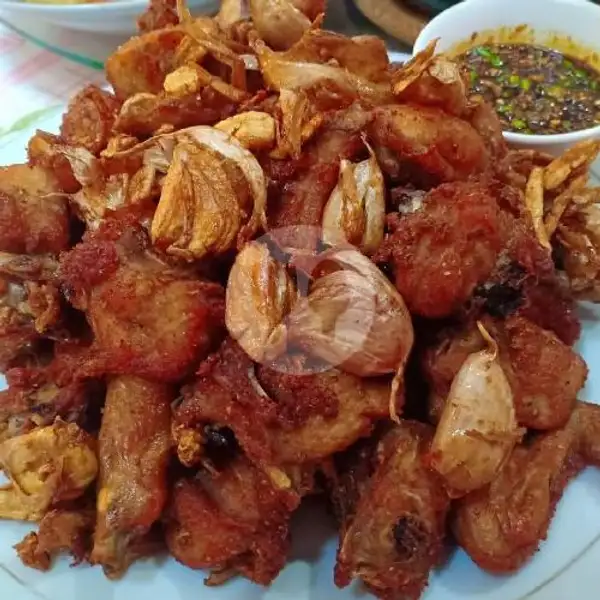 Ayam goreng bawang berempah | Ayam & Bebek Kremes Bang Sukdi, Tiban