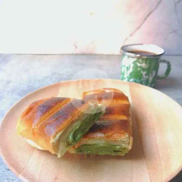 Penyet Green Tea | Roti Bakar Penyet Khas Bangka dan Es Kopi Susu, Kedai Rasea, Binus