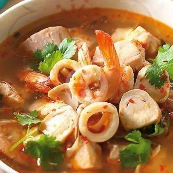 Sup Tom Yam Seafood | Waroeng 86 Chinese Food, Surya Sumantri