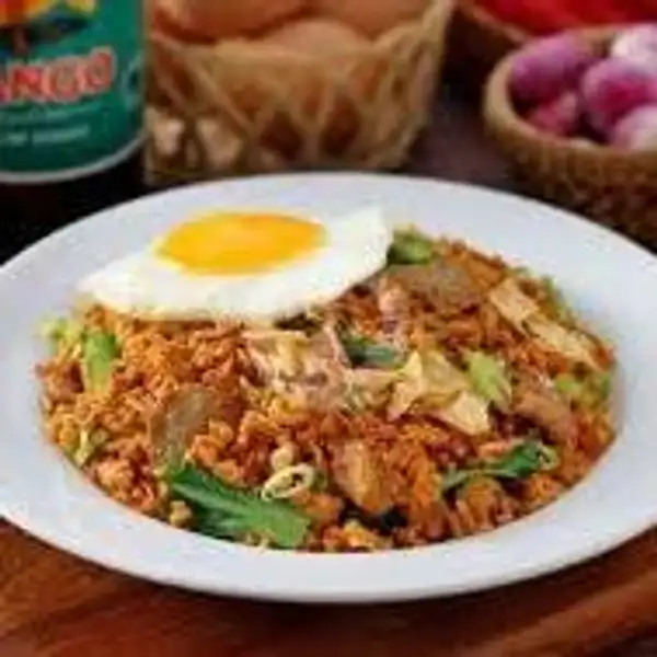 Nasi Goreng Telur Dadar/Ceplok | Nasgor dan Lalapan Super Nabila, Denpasar